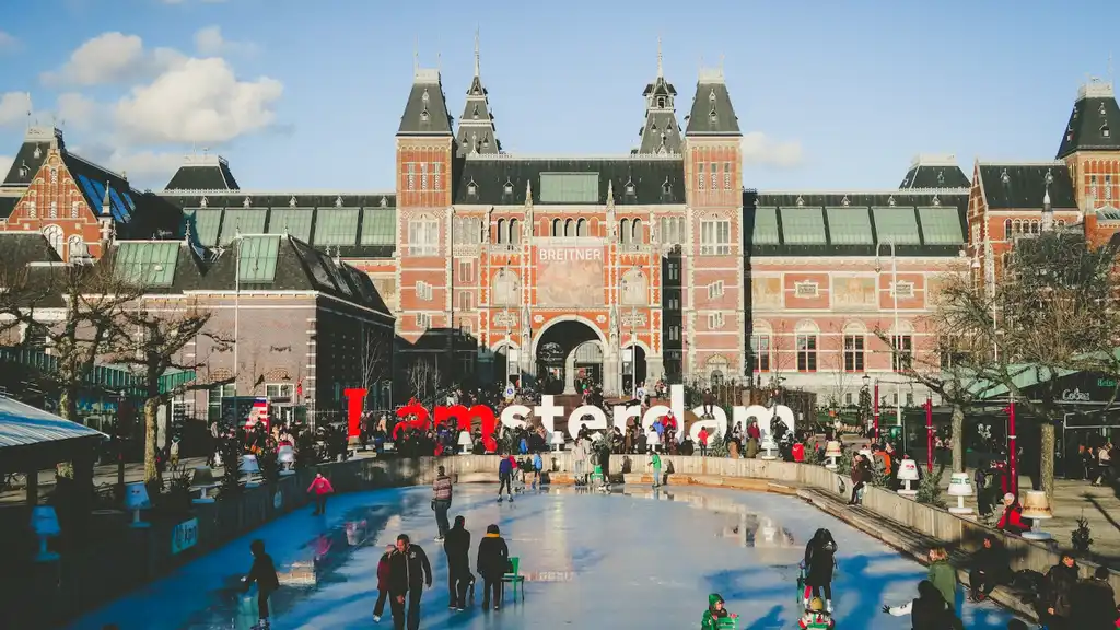 Bir Ay Ä°Ã§inde Ä°ÅŸ Bulup Amsterdam'a TaÅŸÄ±nmak